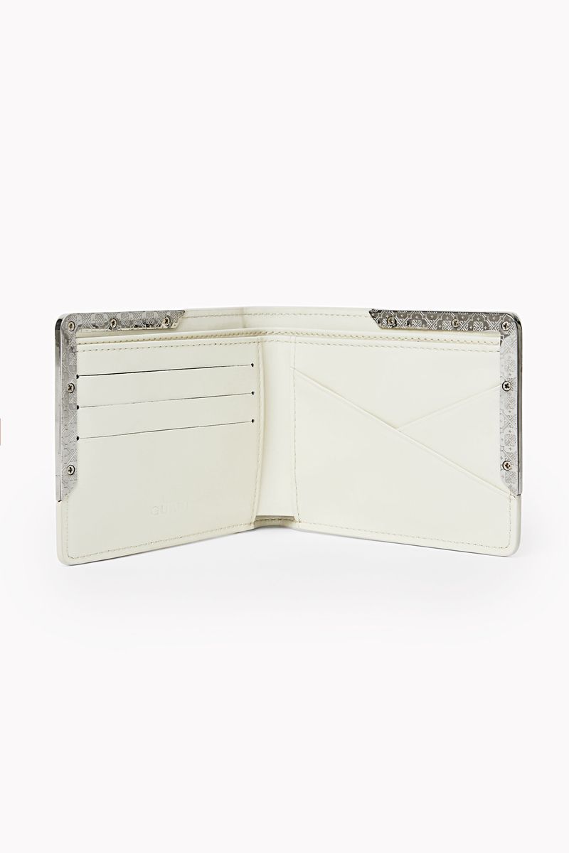 Soltanto Japan (ft) Ivory Wallet (Ivory-Wallet)